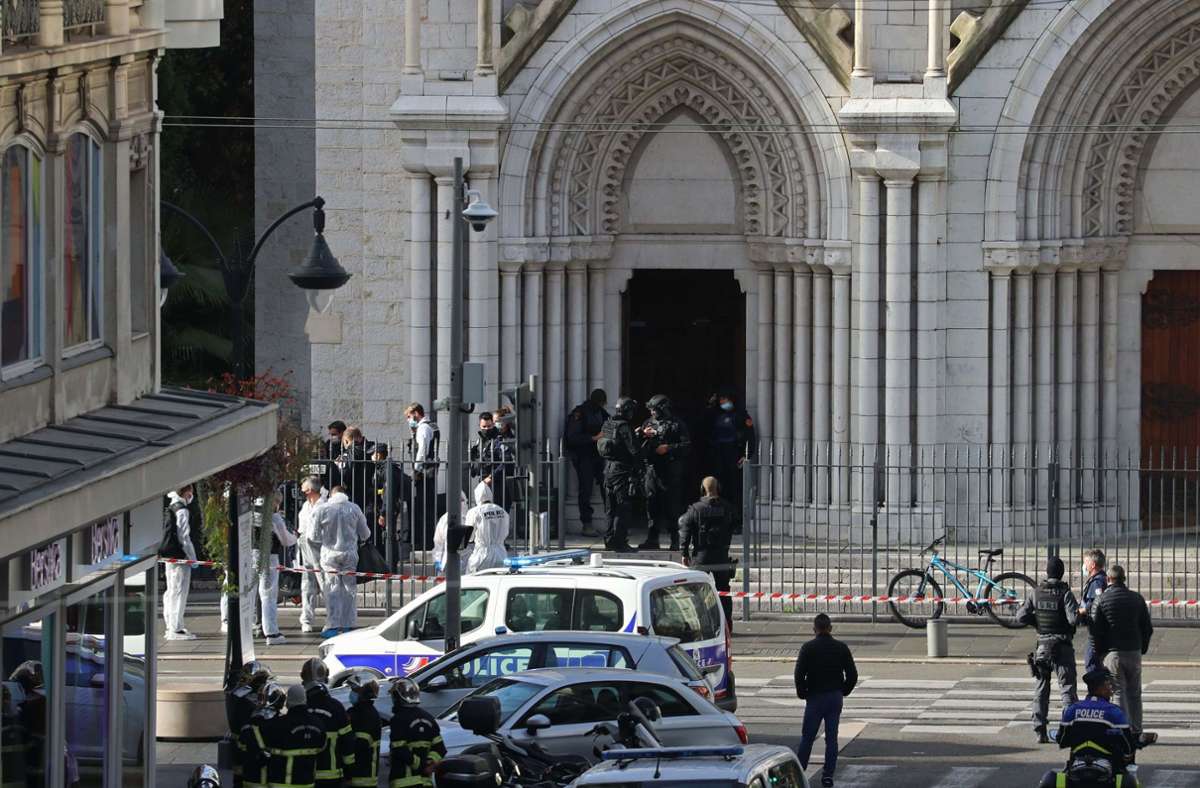 Nach Messerattacke  in Nizza: Frankreich ruft höchste Terror-Warnstufe aus