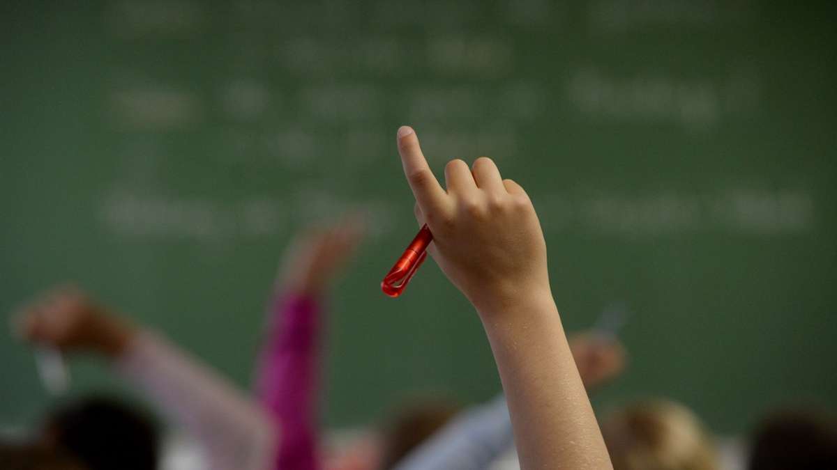 Studie: Lehrer überschätzen Jungen in Mathe, Mädchen in Sprache