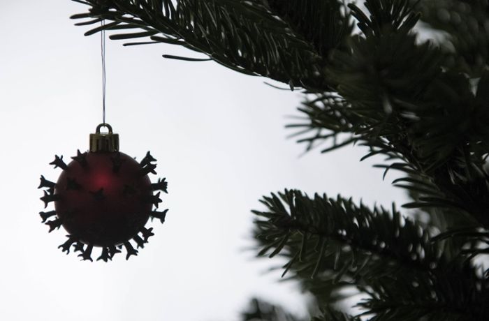 Weihnachtsbaum-Brand am Neujahrstag: Frau in Villingen wird schwer verletzt in Klinik gebracht
