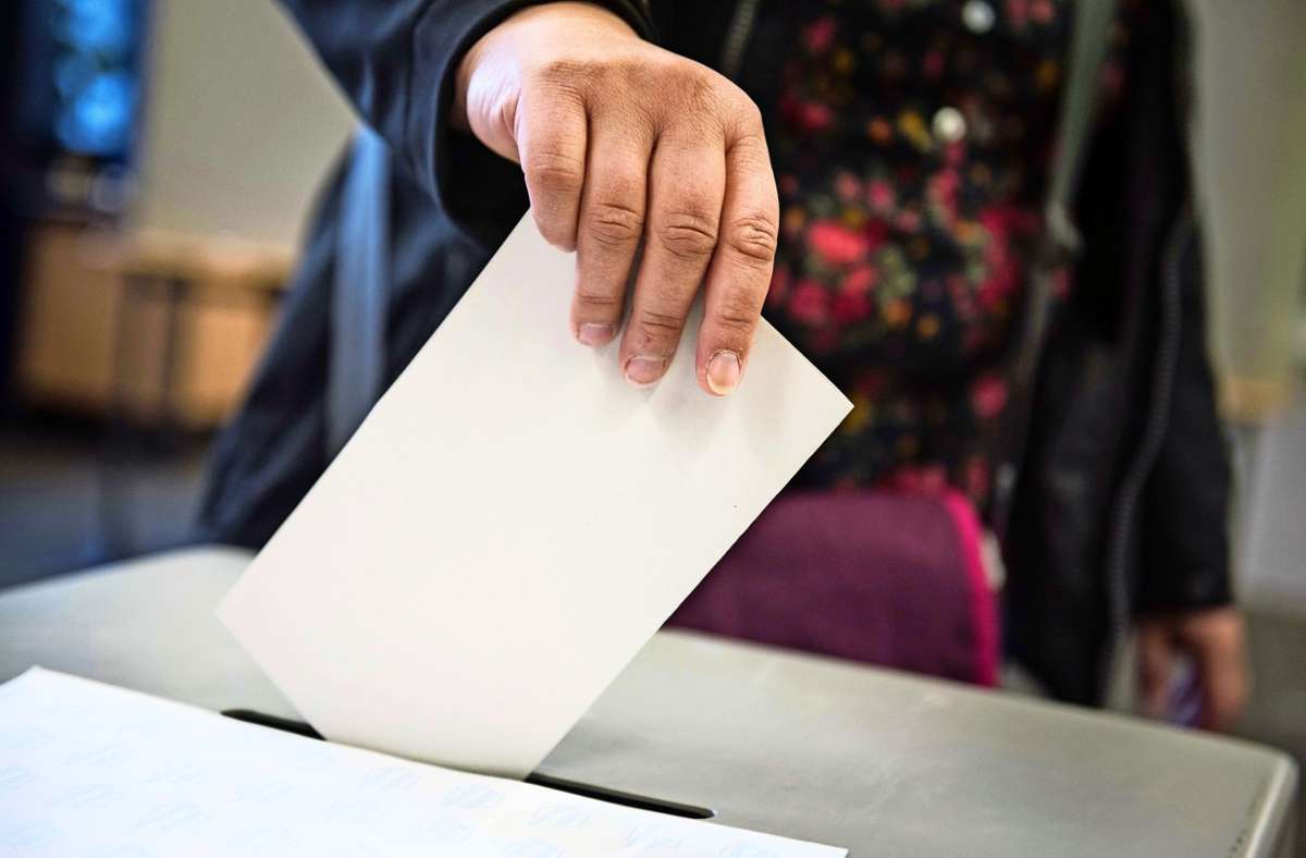 Bürgermeisterwahl in Hessen: Konkurrenten bekommen beide exakt 2106 Stimmen