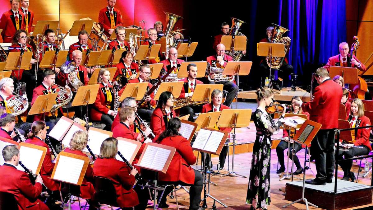 Konzert der Feuerwehrmusikkapelle Dagersheim: Brillante Blasmusik statt Humpa-Humpa