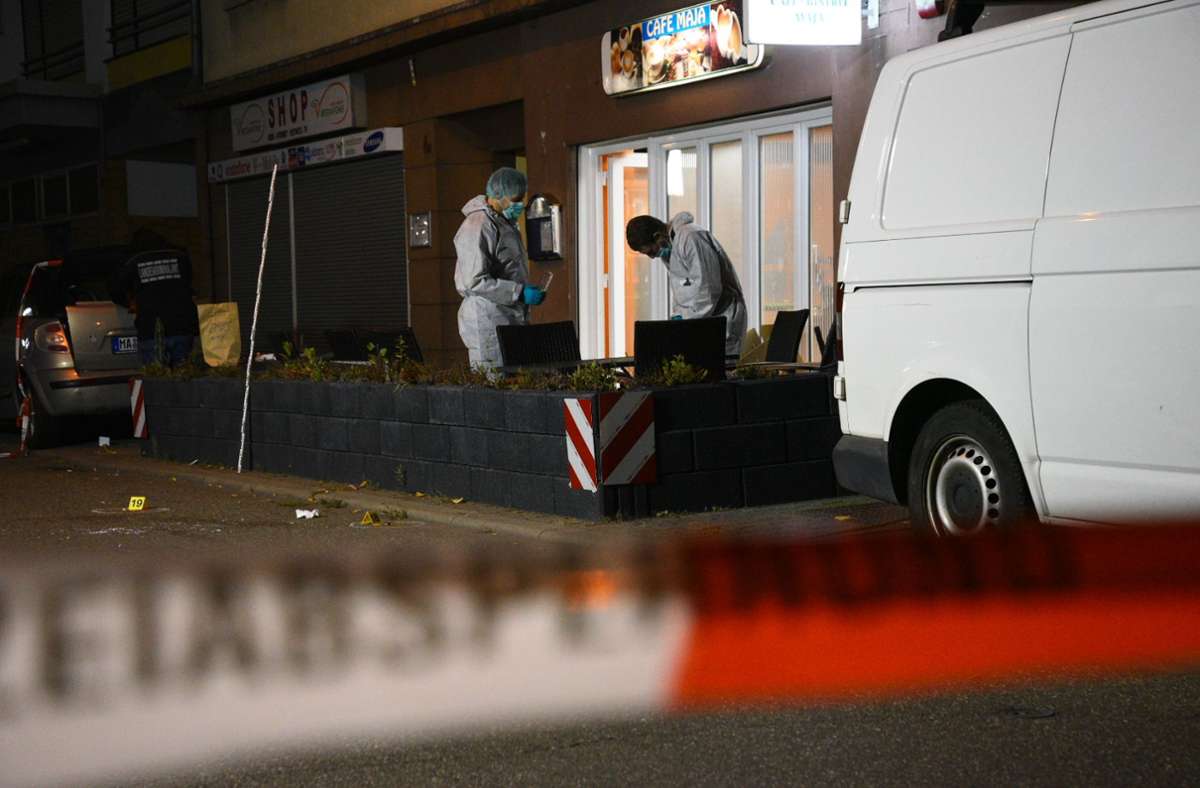 Mannheim: Schüsse vor Gaststätte –  sechs Verletzte