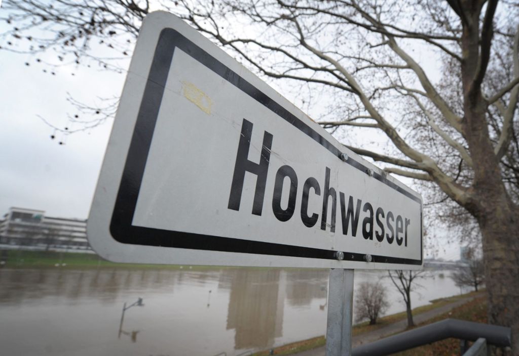 Schifffahrt auf dem Neckar ruht teils wegen Hochwassers