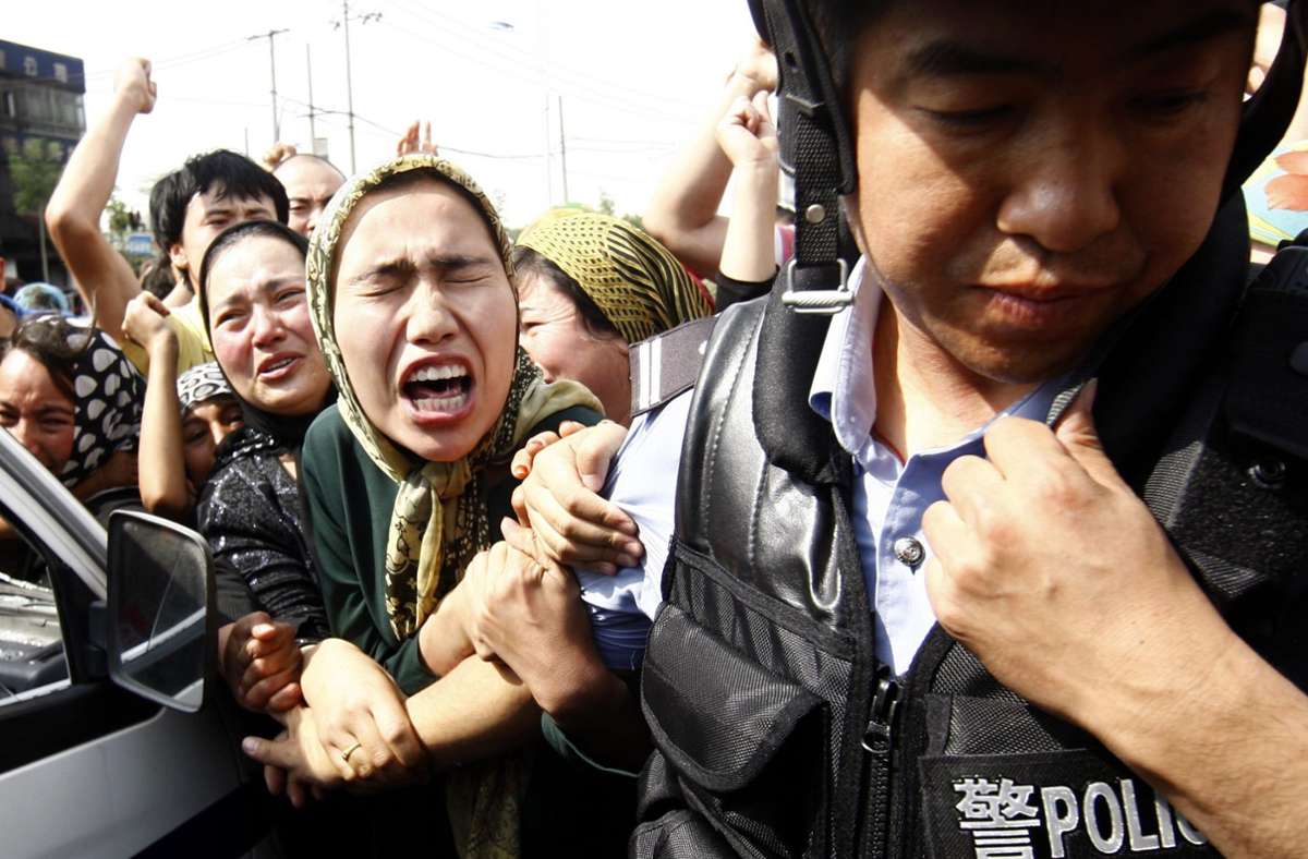 China: Uiguren mit „Tiger Chair“ gefoltert?