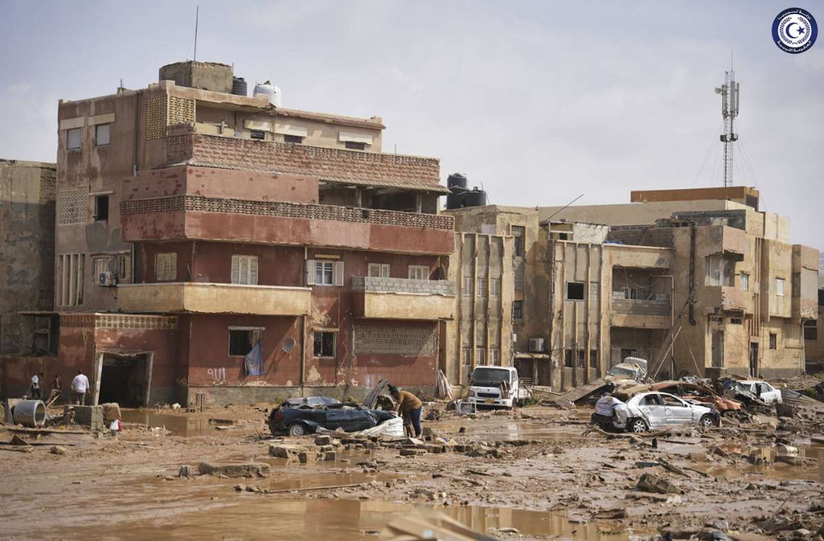 Rotes Kreuz: 10 000 Vermisste nach Überschwemmungen in Libyen