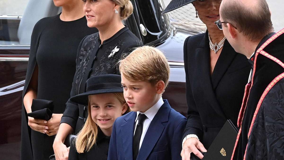 Prinzessin Charlotte und Prinz George: Die beiden großen Wales-Kinder nehmen Abschied von „Gan-Gan“