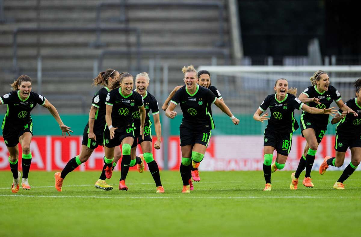 DFB-Pokal der Frauen: Sieg im Elfmeterschießen: Wolfsburg wieder Doublesieger