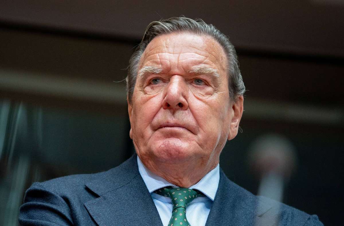 Ex-Kanzler zum Russland-Einmarsch in Ukraine: Schröder fordert Putin zum Beenden der Invasion auf