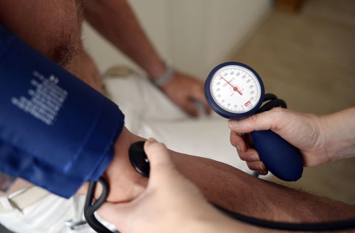 Jeder Zweite über 60   hat Bluthochdruck: Blutdruck: Warum jeder seinen Wert kennen sollte