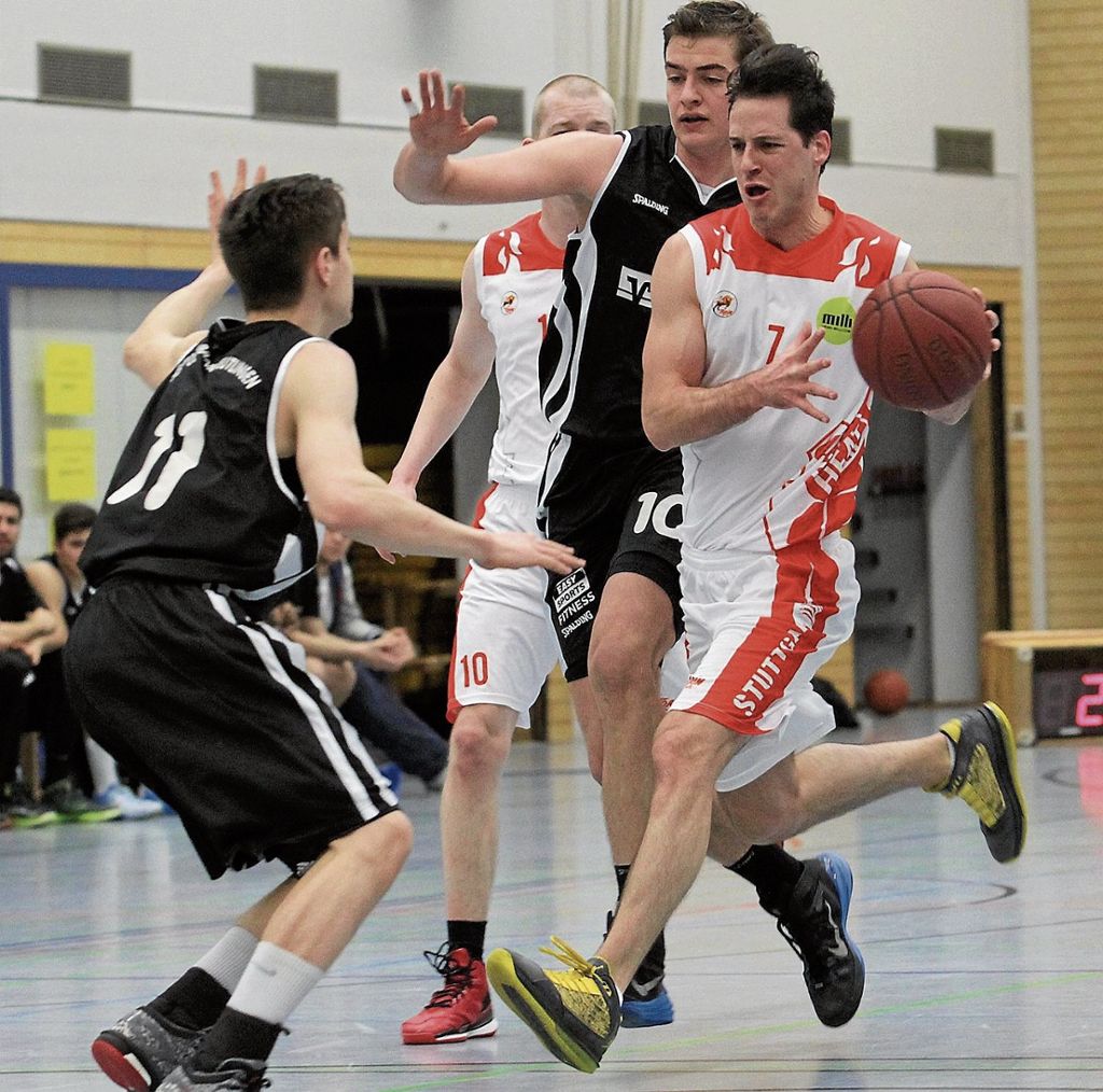 Beide Basketball-Abteilungen haben sich auf eine Kooperation geeinigt und gehen in der heute beginnenden Oberliga-Saison gemeinsam auf Korbjagd: Rot-Weiß macht mit Fellbach gemeinsame Sache