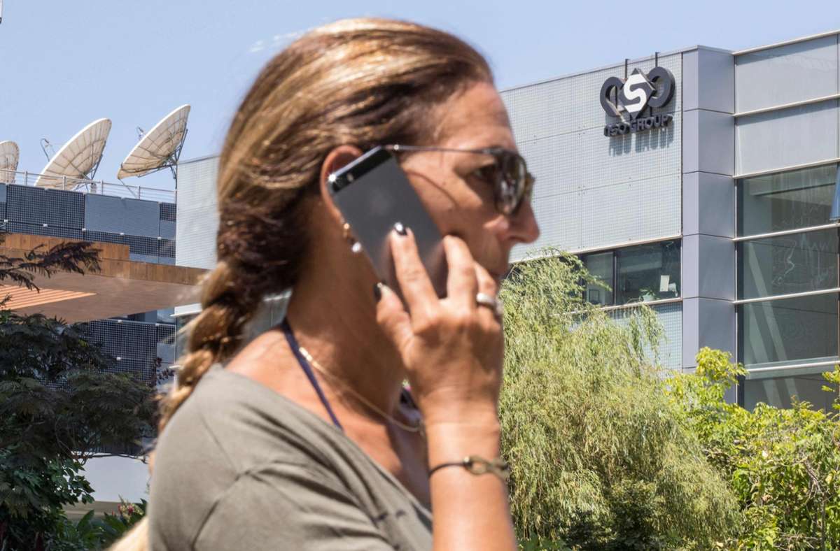 Affäre um Bespitzelung: Angriffe auf Handys von Journalisten und Politikern