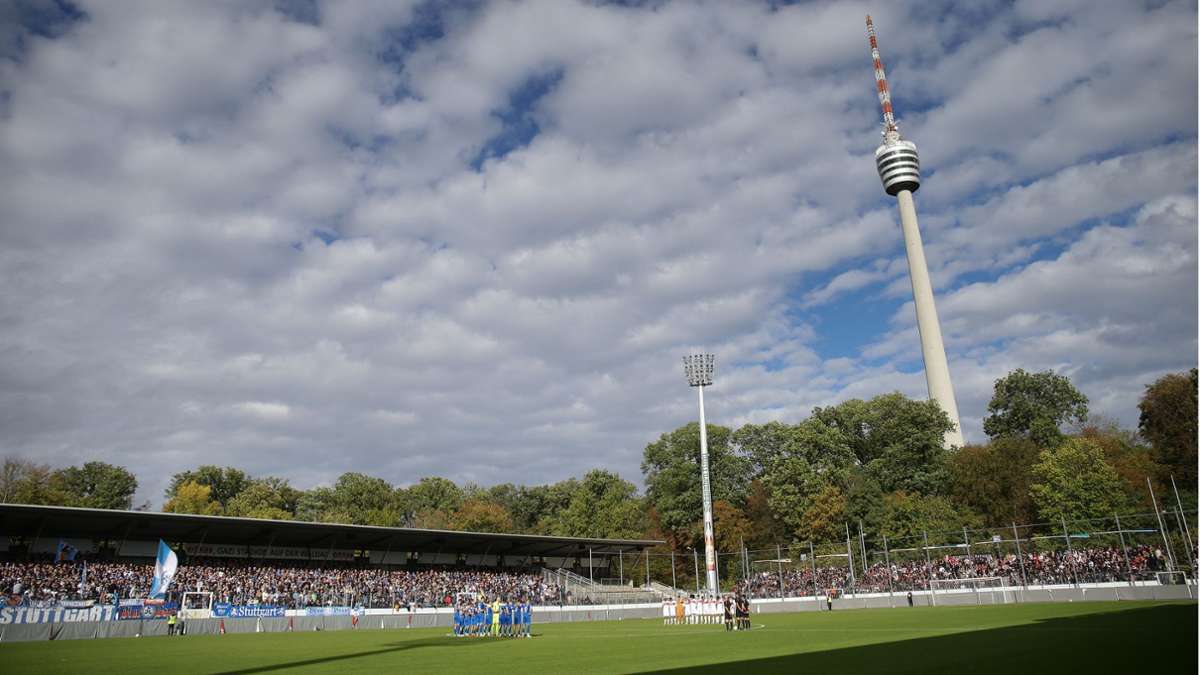 Während der Fußball-EM: Fernsehturmplattform wird wegen Fußballtraining zeitweise gesperrt