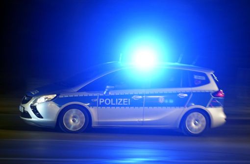 Die Polizei verfolgt den 21-Jährigen über Sindelfingen bis nach Weil der Stadt. Foto: IMAGO/Future Image/Thomas Bartilla
