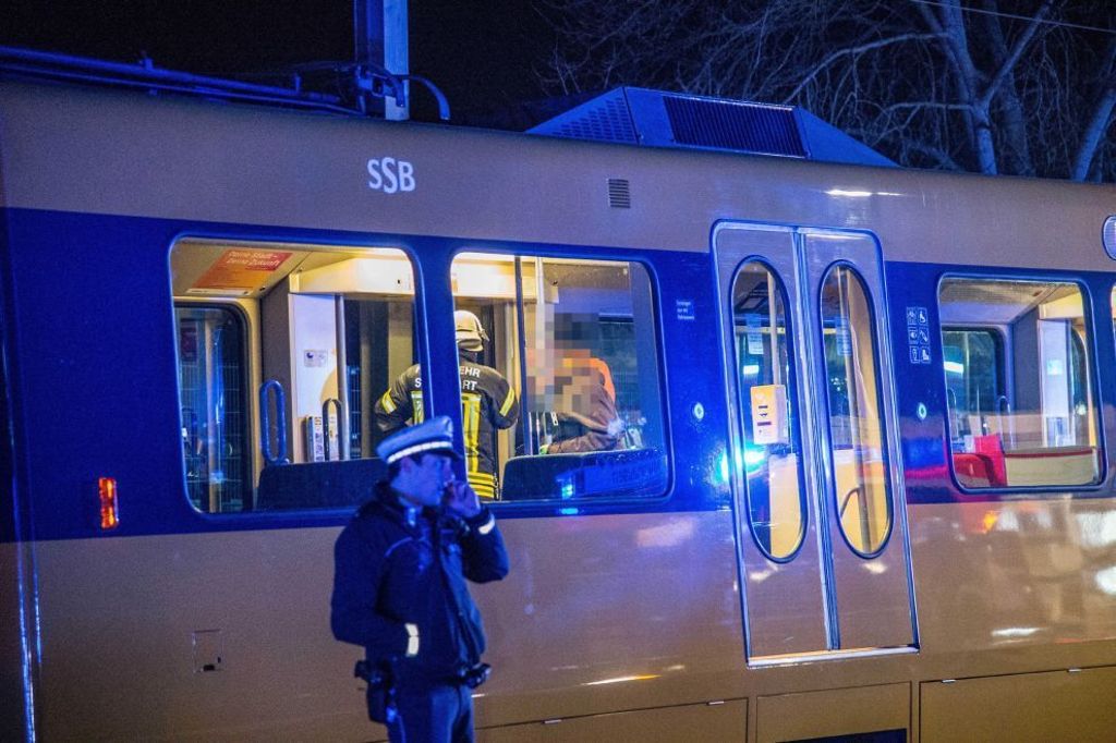 25.02.2018 Vierjähriger stirbt bei Kollision von Auto mit Bahn in Remseck