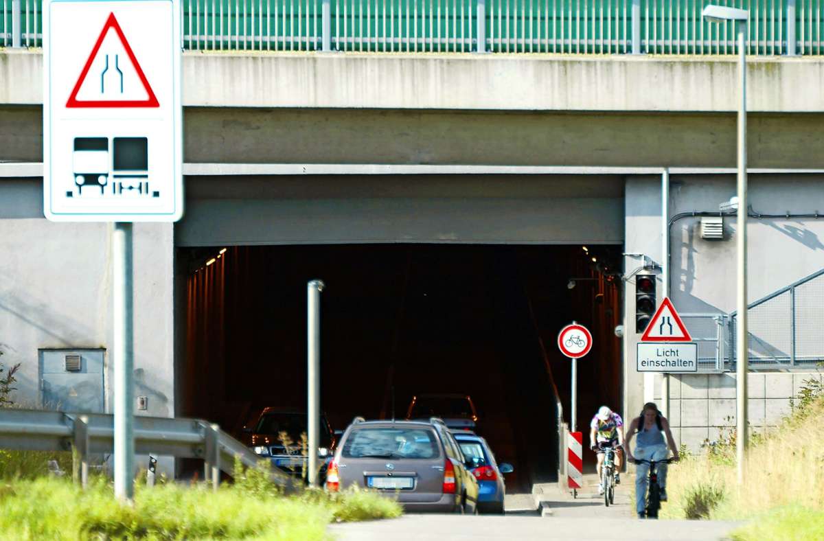 Flughafentunnel Stuttgart: Radbündnis verteidigt eine mögliche Sperrung für Autos