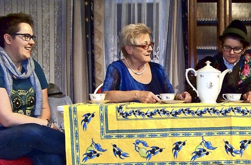 Neugereuter Theäterle probt neue Komödie  – Seit 1990 mehr als 80 000 Zuschauer: Theater um Senioren-Wohngemeinschaft