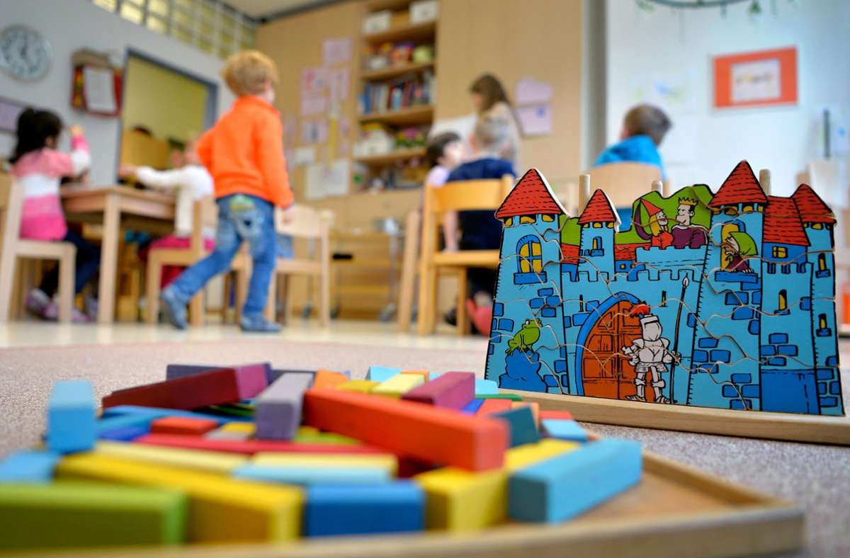 Kinderbetreuung in Baden-Württemberg: Jedes zweite Kind besucht Kita mit zu wenig Personal