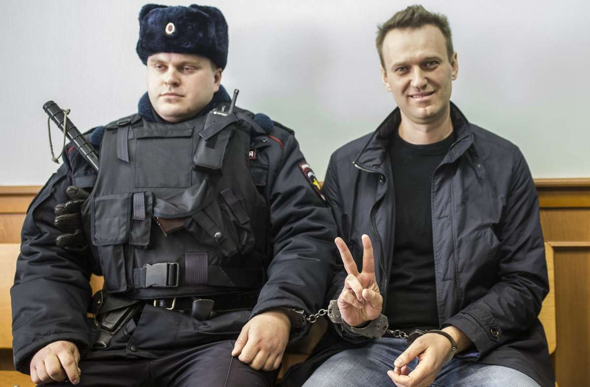 Im Fall Alexej  Nawalny: Vergiftung? Kreml warnt vor schnellen Rückschlüssen