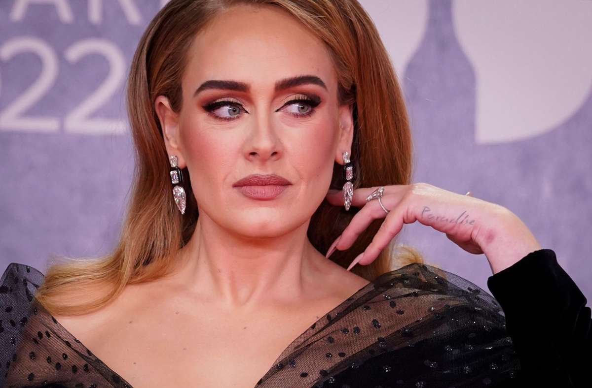Ist Adele verlobt?: Ein Ring am Finger sorgt für Spekulationen