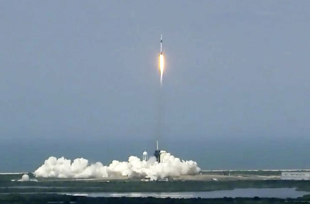 Cape Canaveral: Erster bemannter SpaceX-Flug zur ISS gestartet
