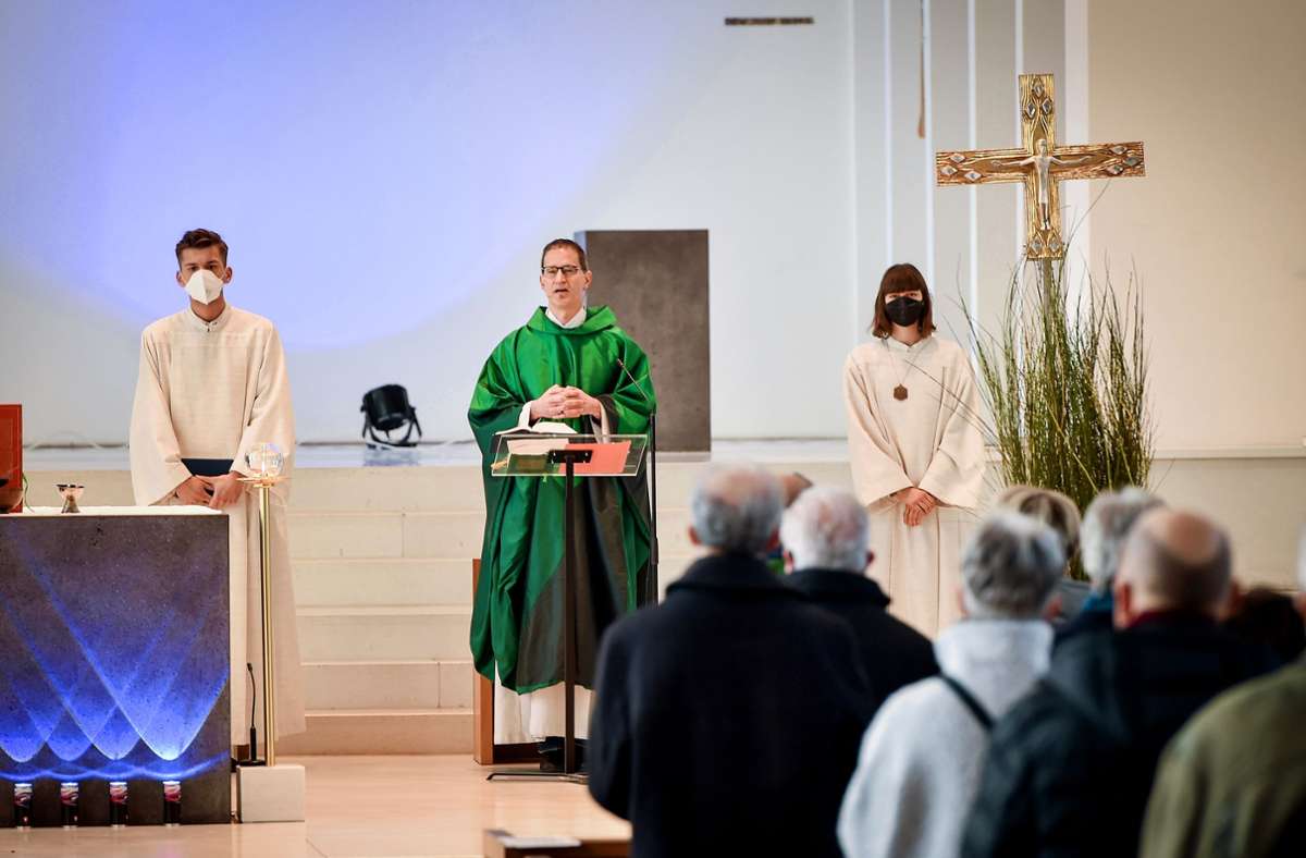 St. Georg in Stuttgart: Pfarrer verzichtet auf Faschingsgottesdienst