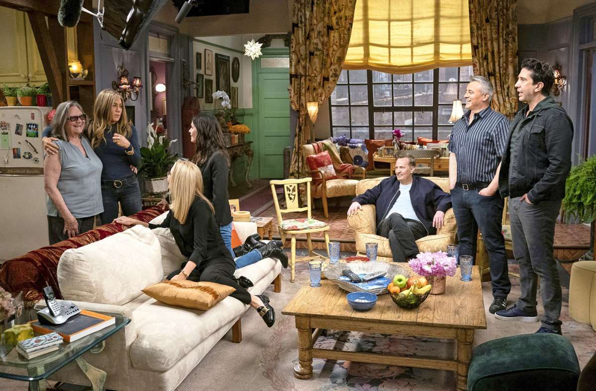 Zurück in Monicas Appartement: Die „Friends“-Darsteller schwelgen mit ihren Fans in Erinnerungen