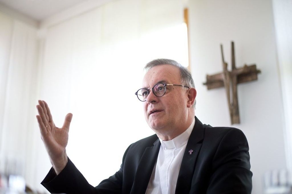 Es sei bedauerlich, dass religiöse Feiertage nicht respektiert würden: Bischof July kritisiert Start des Frühlingsfestes am Karsamstag