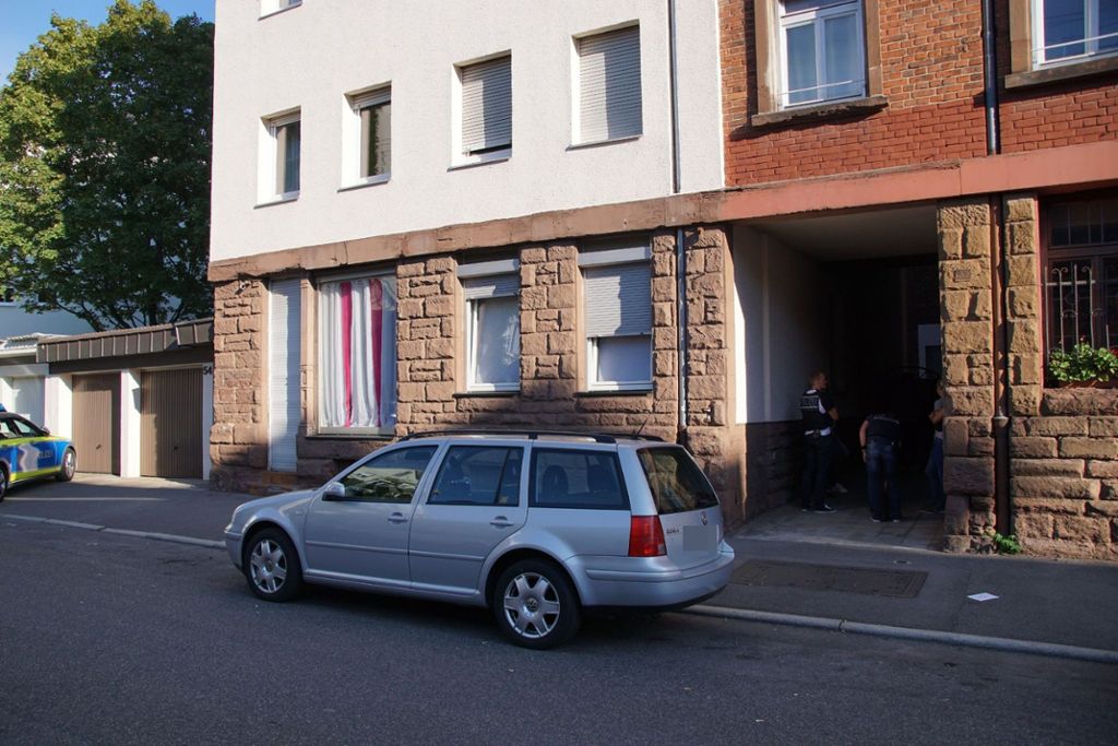 17.09.2018 Eine Mutter findet ihre 39 Jahre alte Tochter tot in deren Wohnung in Stuttgart-Ost.