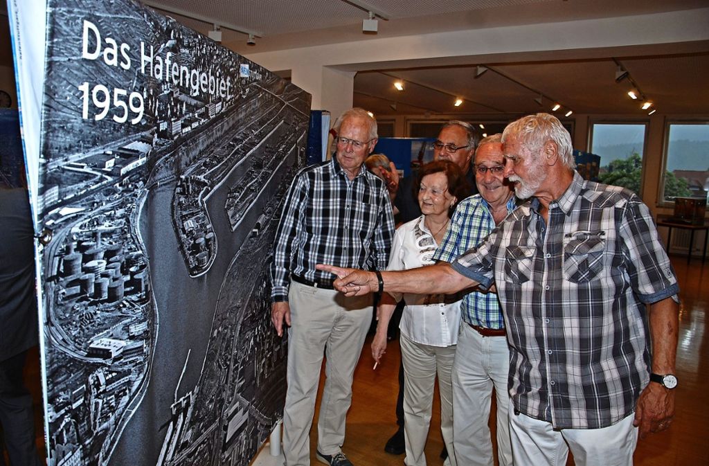 UntertürkheimBürgerverein mit  Ausstellung über Neckarverlegung und Hafenbau: Neckarhafen im Wandel der Zeit