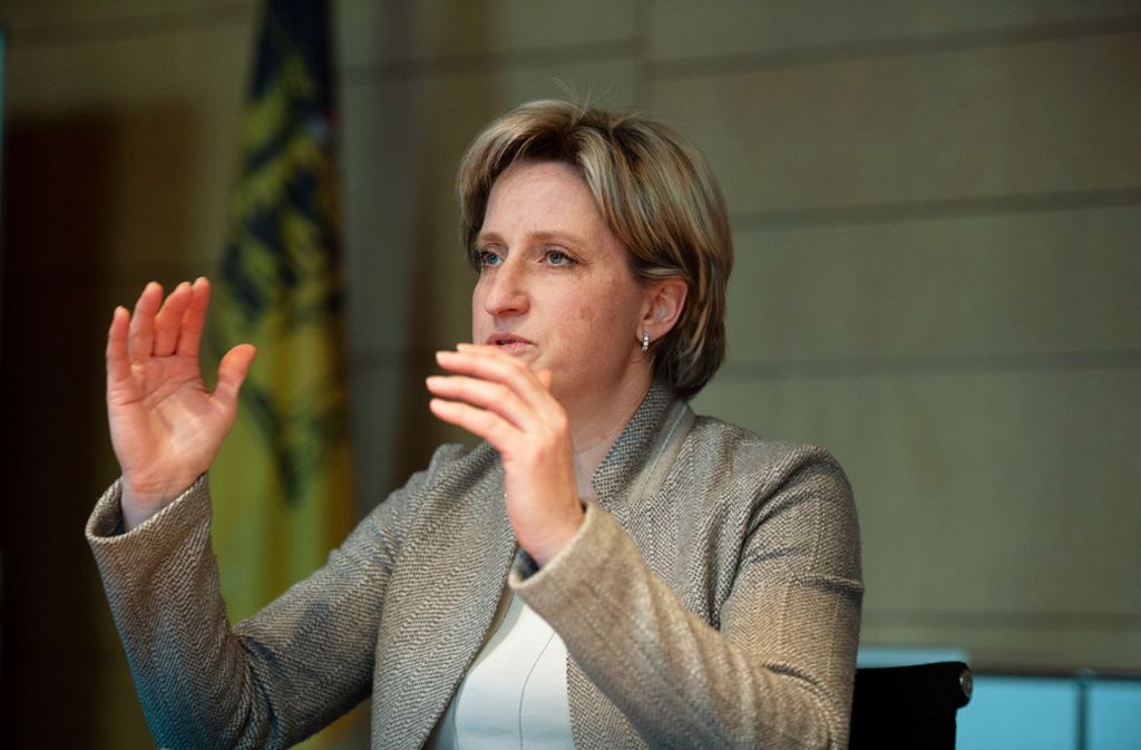 Wirtschaftsministerin Hoffmeister-Kraut: „Wir werden nicht jede Firma retten können“