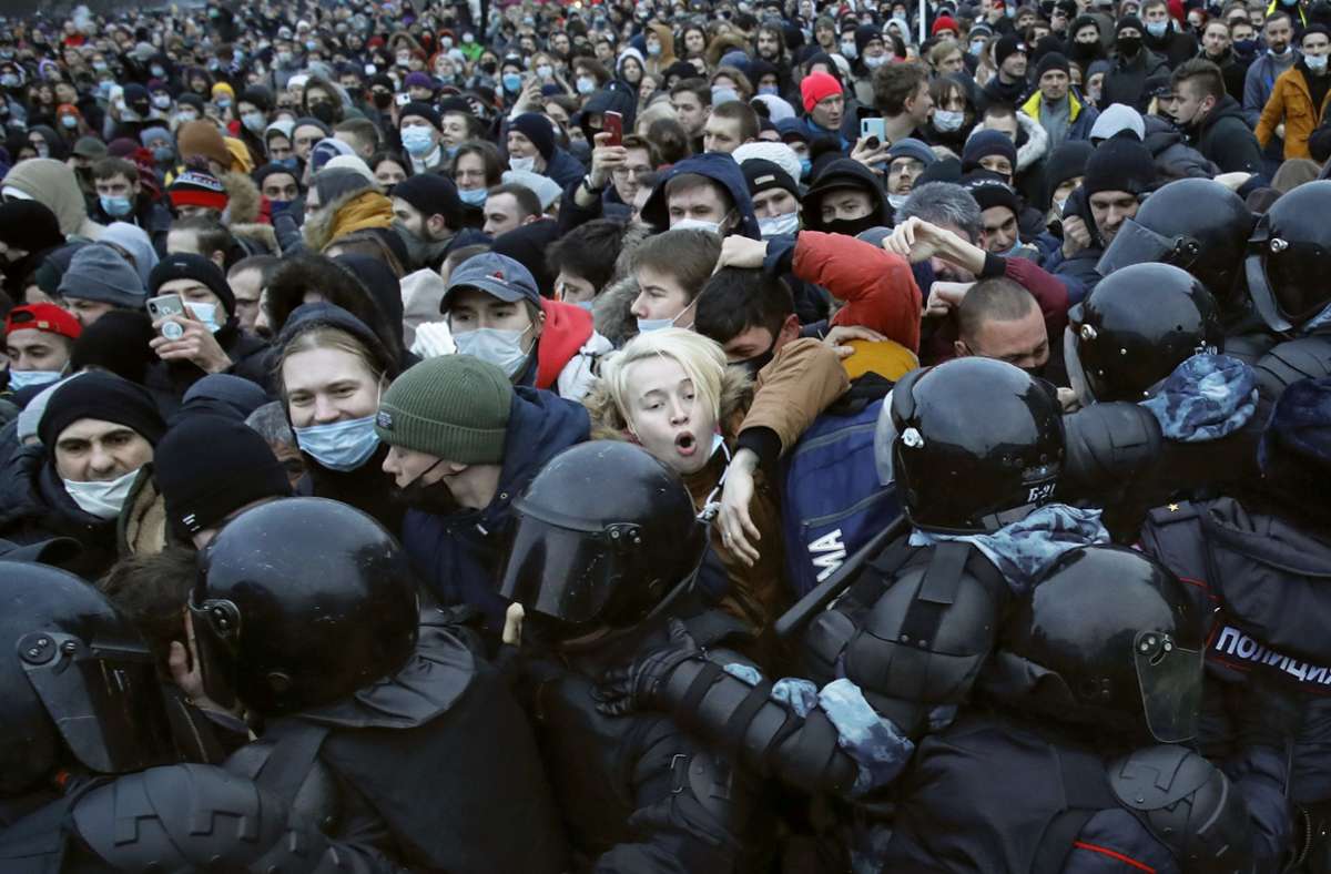 Nawalny-Demos in Russland: Mehr als 3400 Festnahmen bei Protesten