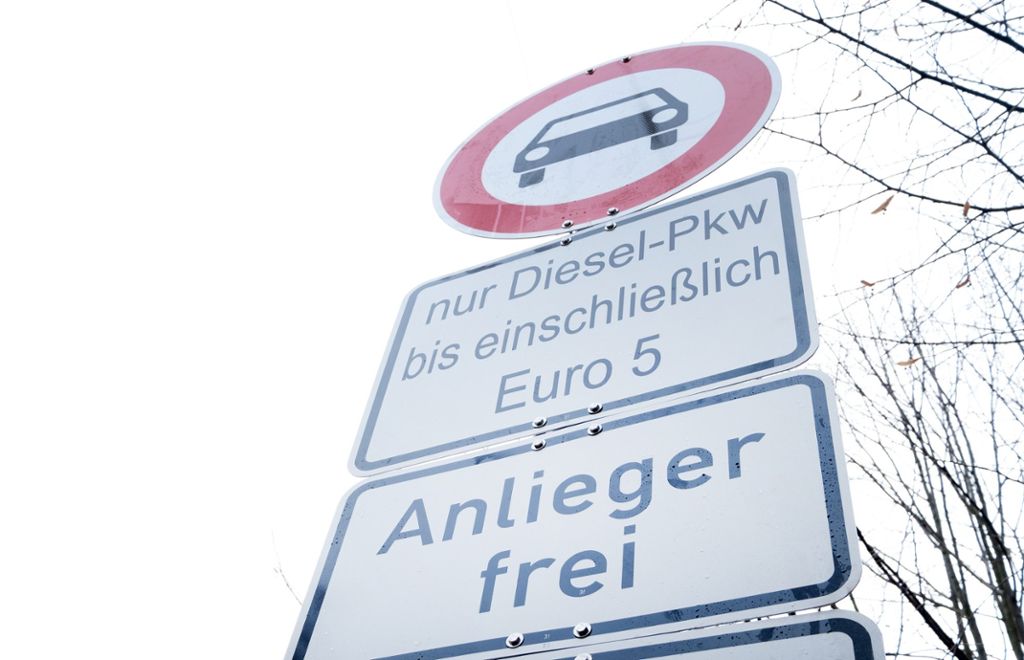 Ab 1. Januar wird die Luft für Dieselfahrer noch dünner: Verschärftes Dieselfahrverbot in Stuttgart ab Januar