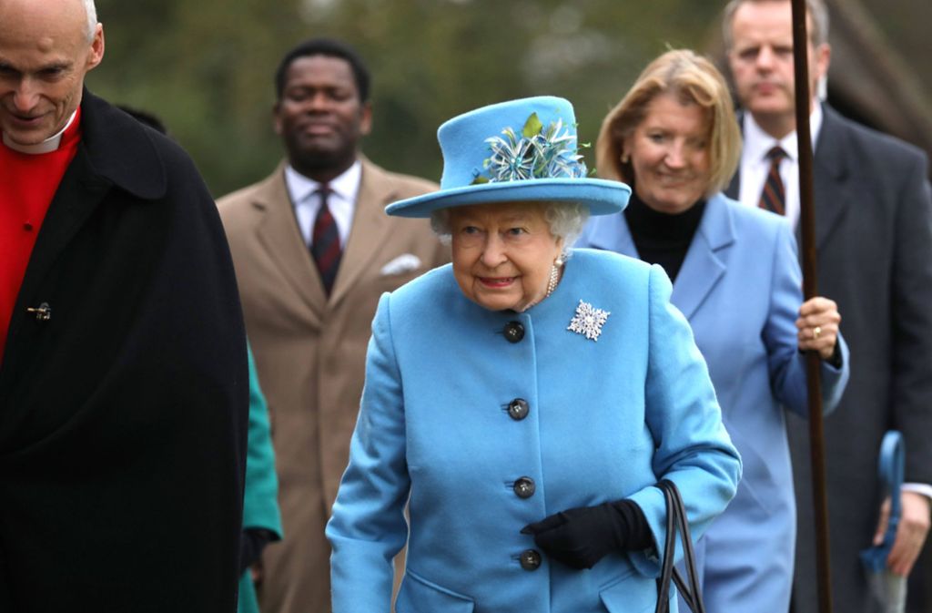 An Prinz Harry und Herzogin Meghan: Steckt hinter der Queen-Brosche eine geheime Botschaft?