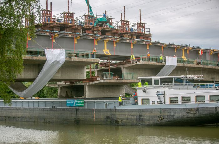 Verkehr in Esslingen: Abbruch der Schleyerbrücke geht in letzte Phase