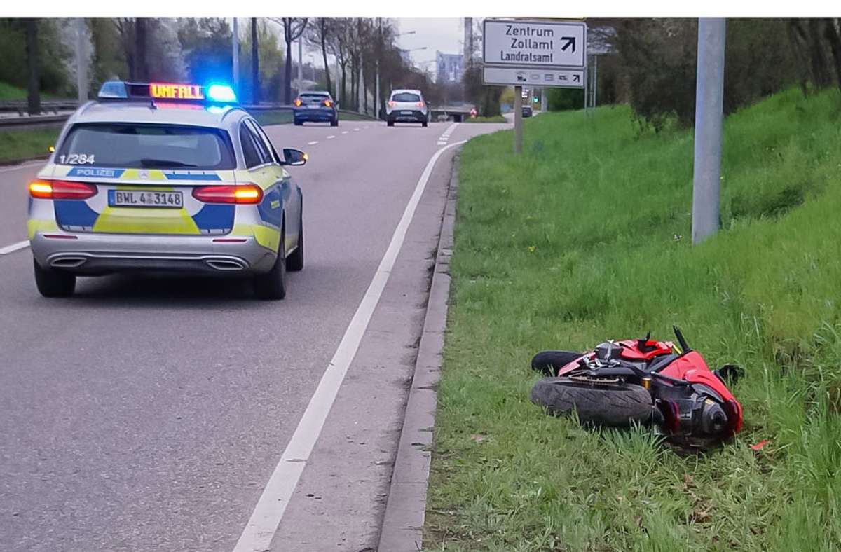 Heilbronn: 22-jähriger Motorradfahrer stirbt nach Überholmanöver