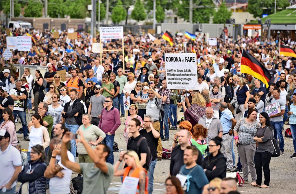 Coronavirus in Stuttgart: Kommunalpolitiker sehen Demo kritisch