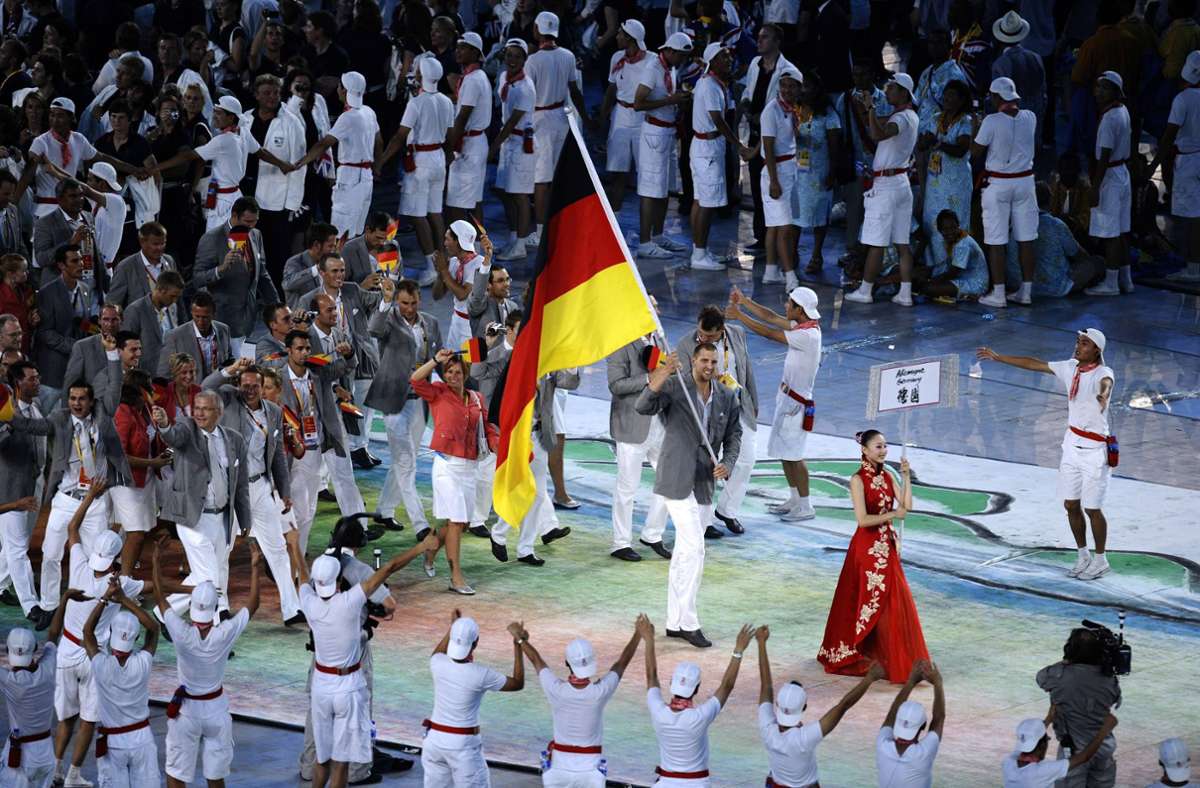 Basketball-Superstar Dirk Nowitzki führte die deutsche Delegation bei den Sommerspielen 2008 in Peking bei der Eröffnungsfeier an.