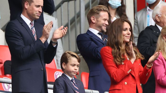 Prinz William mit Familie im Stadion – auch Ed Sheeran da