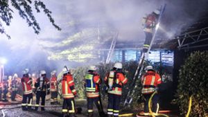 Vereinsheim brennt komplett ab – Hoher Schaden