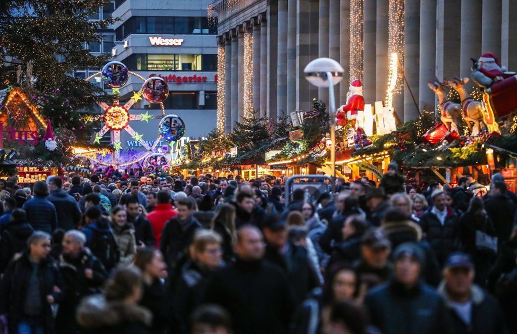 Ungezählte Liter Glühwein, Kerzen und vieles mehr bot der Stuttgarter Weihnachtsmarkt an: Weihnachtsmärkte ziehen Bilanz