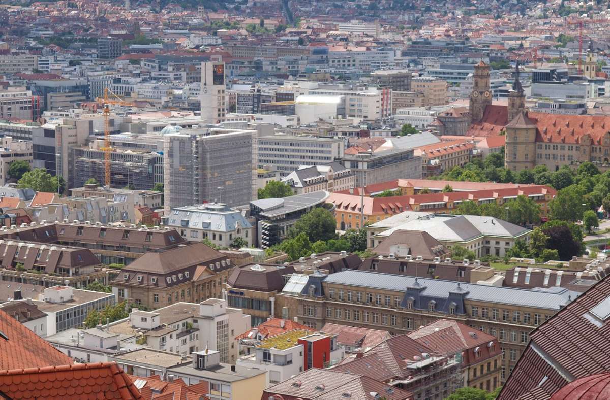 Stuttgart kann in zwölf Jahren CO2-neutral werden. Aber wie? Foto: IMAGO/YAY Images/IMAGO/claudiodivizia