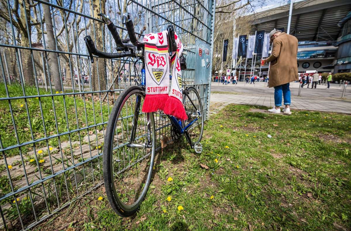 Bislang stellen Stadiongänger ihre Fahrräder unbeaufsichtigt ab. Foto: Lichtgut/Julian Rettig