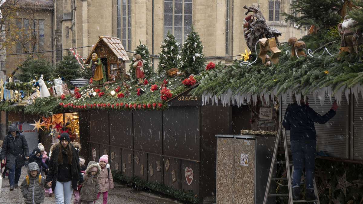 Stuttgarter Weihnachtsmarkt: Früher Feierabend für Händler strengstens verboten