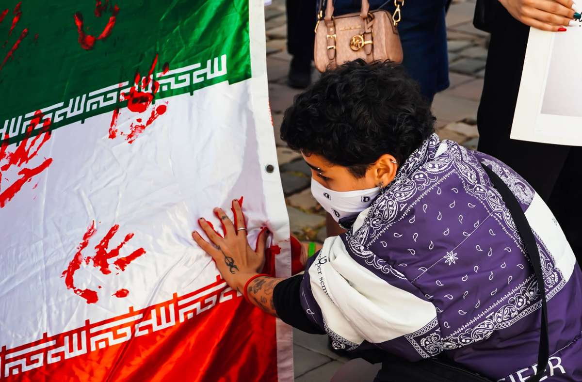 Irans Religionspolizei: 16-Jährige ins Koma geprügelt?