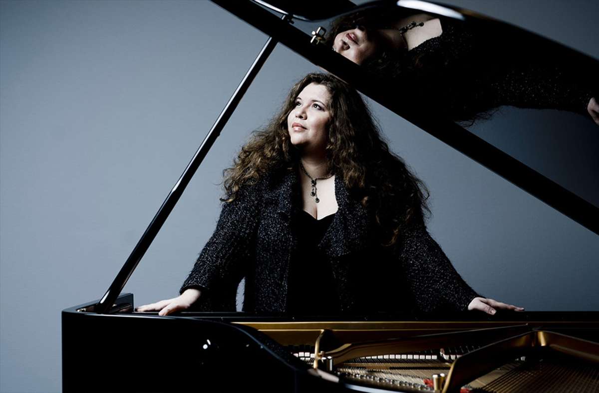 Die Pianistin Plamena Mangova konzertiert im Großen Kursaal Foto: Veranstalter