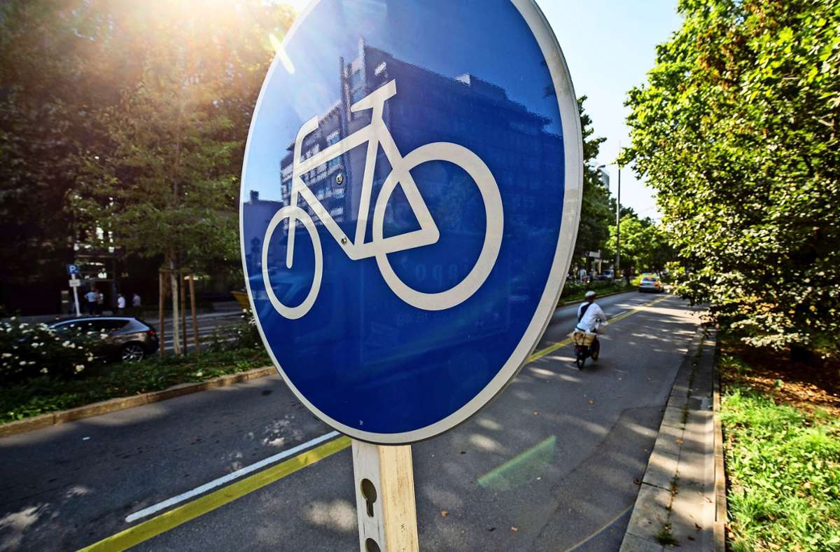 Radverkehr in Stuttgart: Radweg-Abbau stockt wegen fehlender Farbe