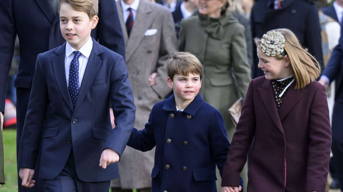 Kirchgang in Sandringham: Prinz Louis (Mitte) mit seinem Bruder Prinz George und seiner Großcousine Mia Tindall.