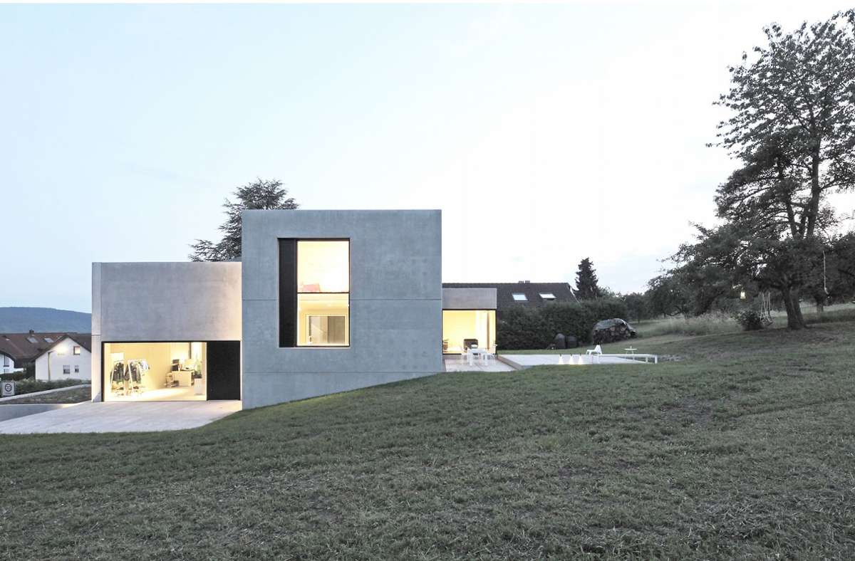 Keine Kompromisse: Innen und außen dominiert Beton in dem Einfamilienhaus für eine vierköpfige Familie. Entworfen hat das Haus der Stuttgarter Architekt Thomas Finckh.