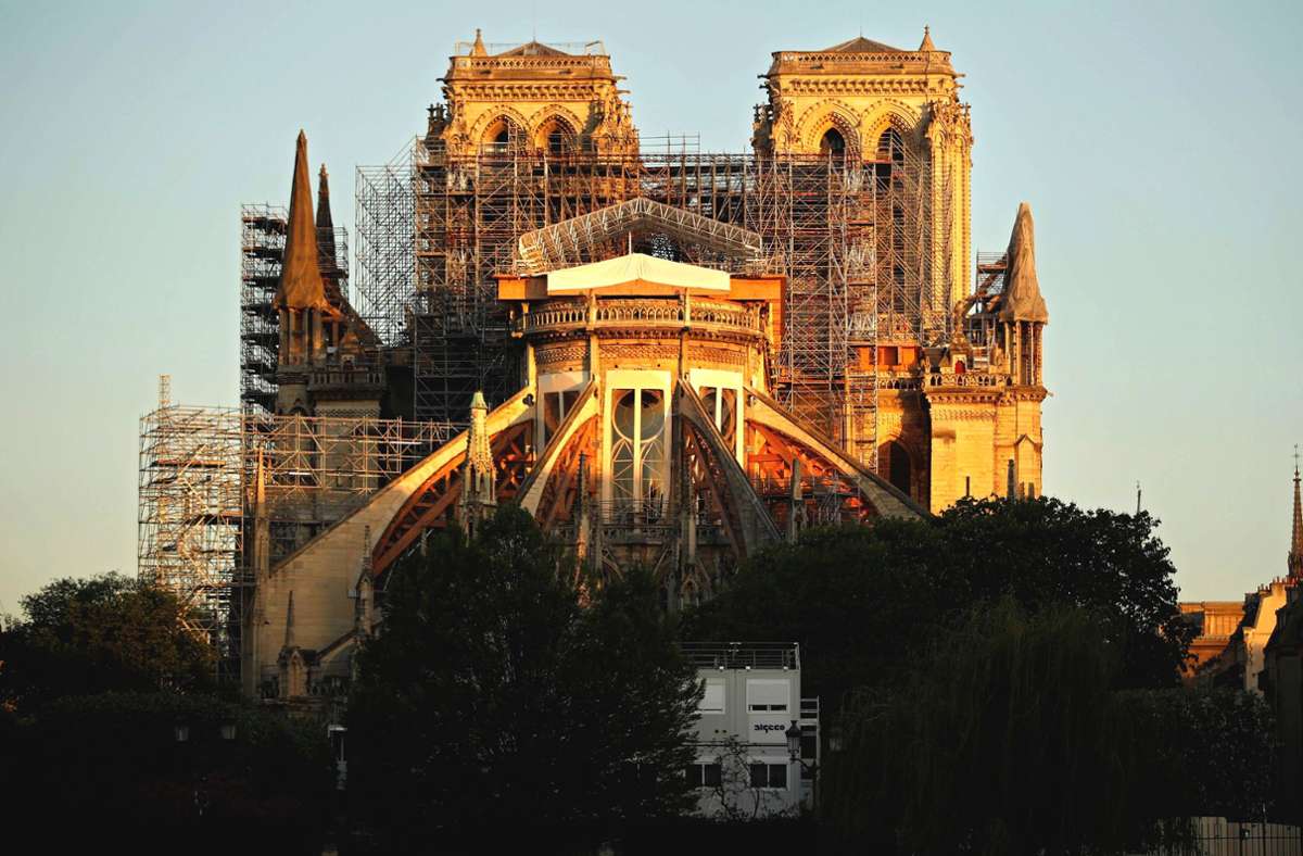 Kölner Ex-Dombaumeisterin über  Notre-Dame: Erleichtert über originalgetreuen Wiederaufbau