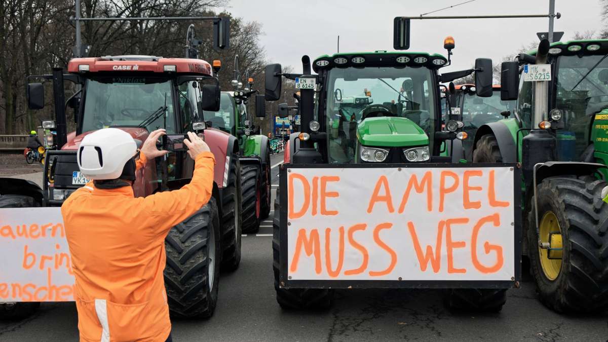 Forderung bei Bauernprotesten: „Die Ampel muss weg“ – CDU und AfD als Retter der Landwirte?